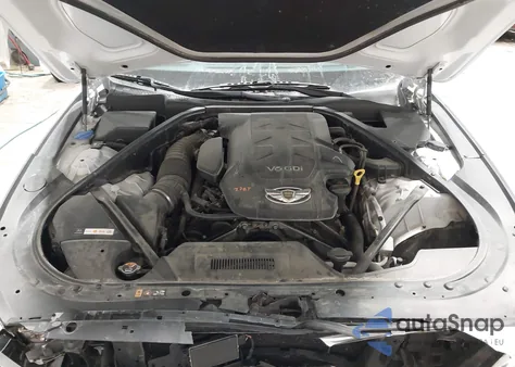 2015 Hyundai Genesis 3.8 z USA, uszkodzony, nr VIN KMHGN4JE4FU018421